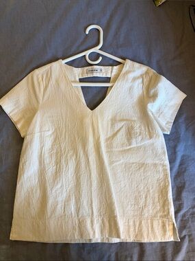 STYLEN Cream Short Sleeve V-Neck Women's Blouse